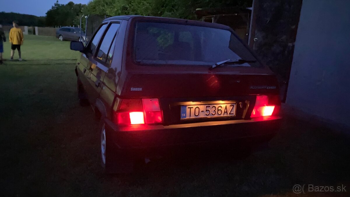 Škoda favorit - 8