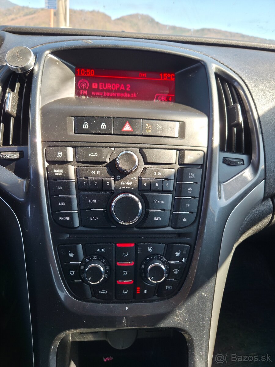 Opel Astra J 1.4 Turbo - 8