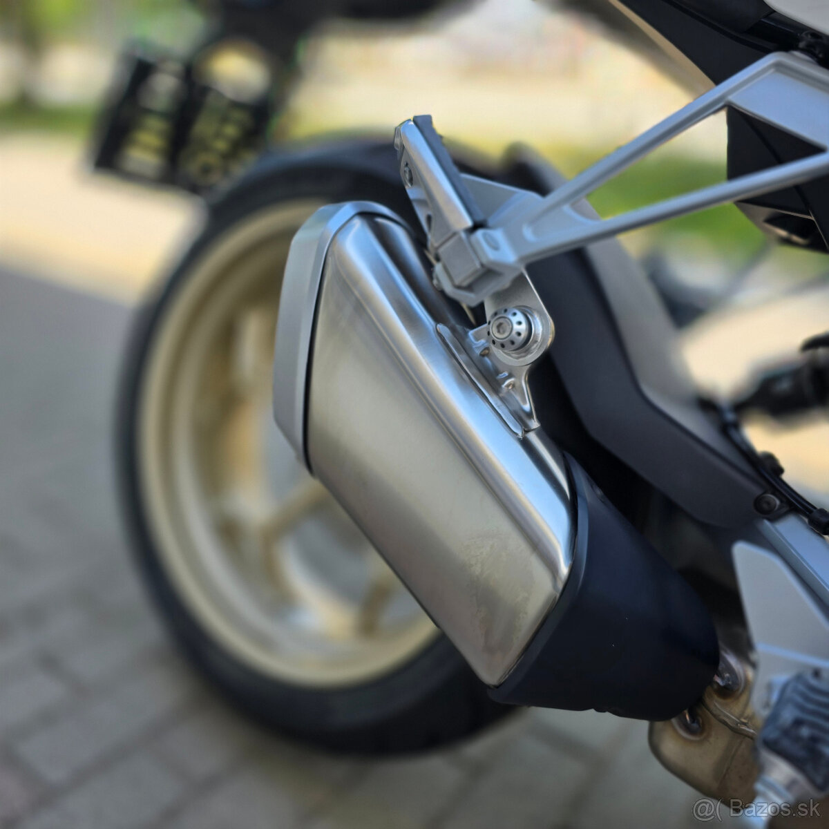Moto Guzzi V100 Mandello - 8