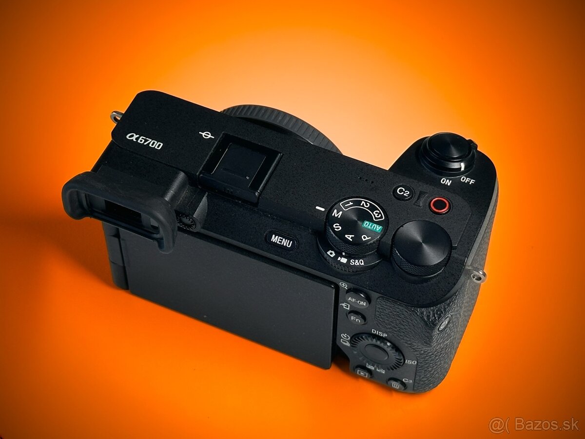 SONY A6700 + SmallRig klietka - 8