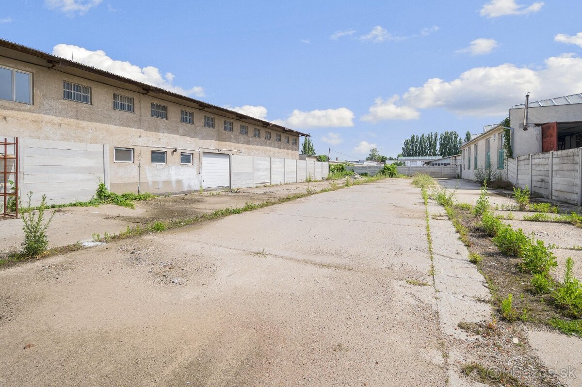 Skladové priestory, kancelárie na predaj - 8