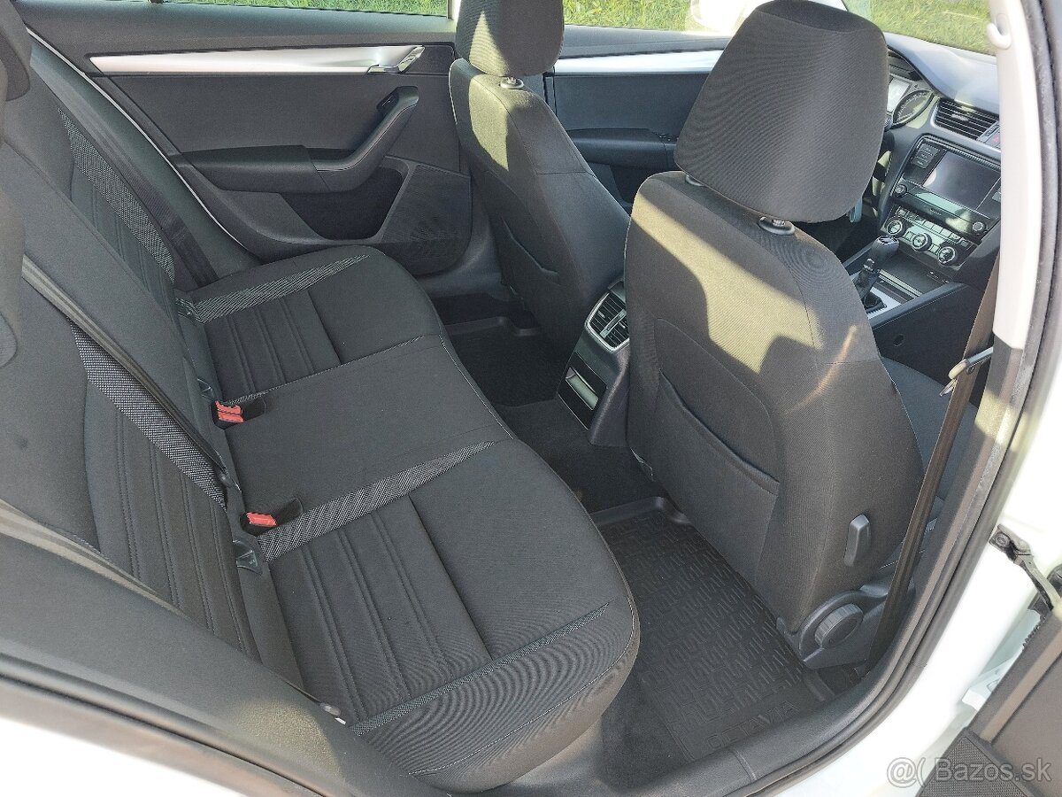 Škoda Octavia Combi 1.6 TDI 115k Active DSG EU6 - 8