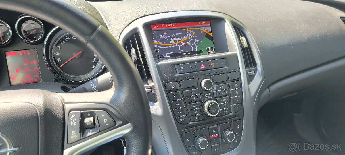Opel Astra J 2.0 CDTI 121 kw - 8