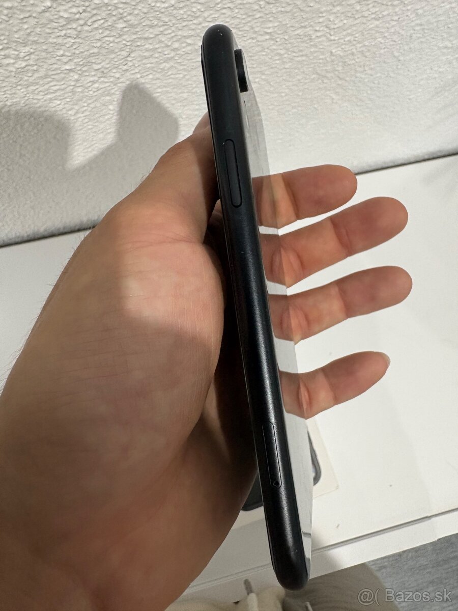 Iphone XR 128GB - 8