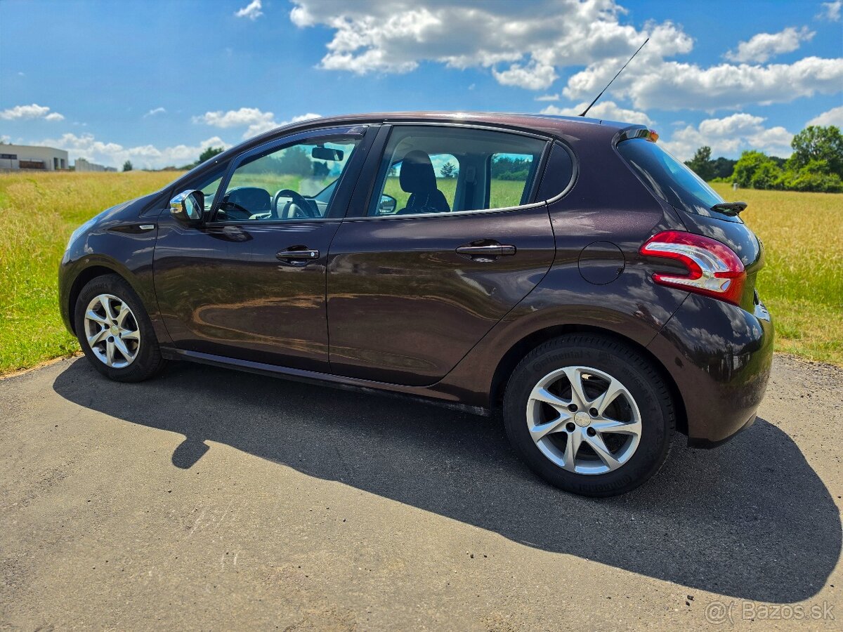 Peugeot 208/ 1.2 / 60kW/ M5 - 8