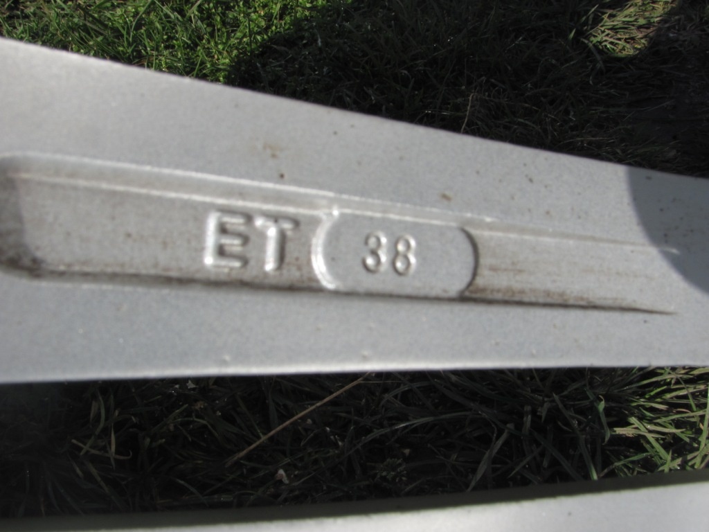 ABS - Disky; 9-palcové R 20 - 8