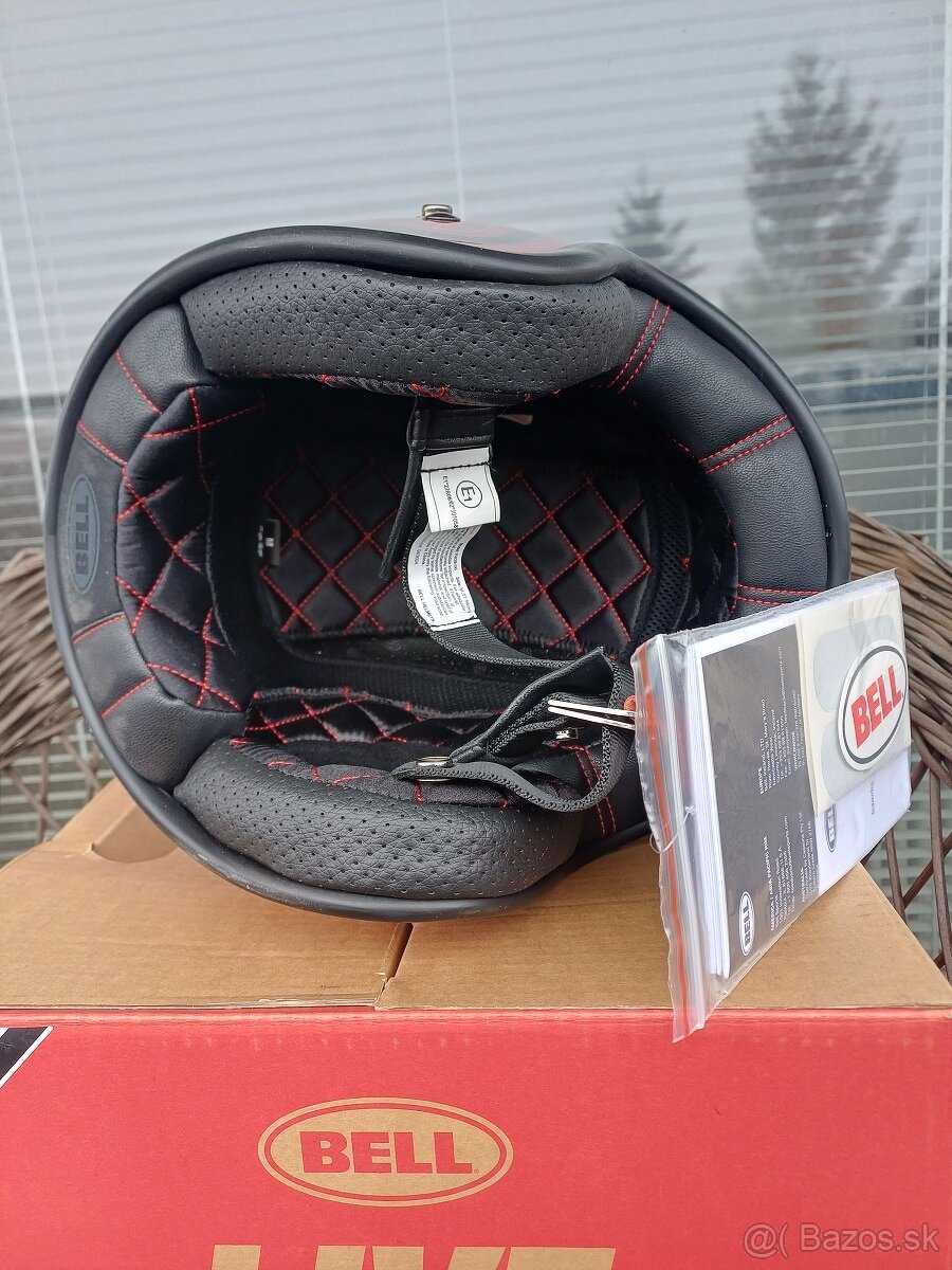 Motocyklová přilba Bell Custom 500 - 8