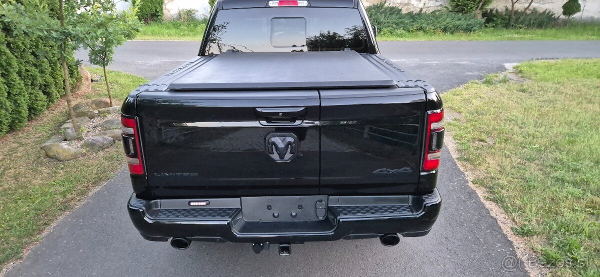 DODGE RAM 1500 5,7 HEMI BLACK LIMITED 80 000km - 8