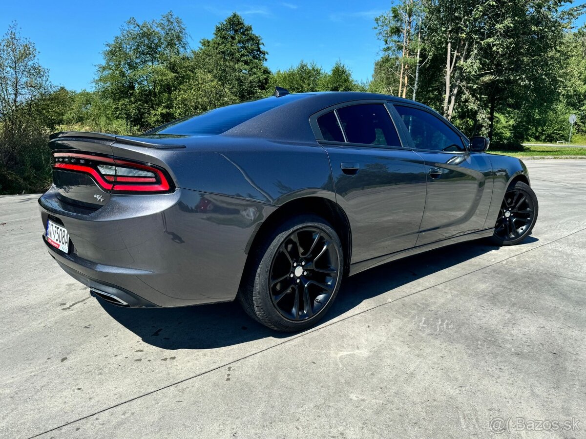 Dodge Charger V8 5,7 2016 krasne príležitosť - 8