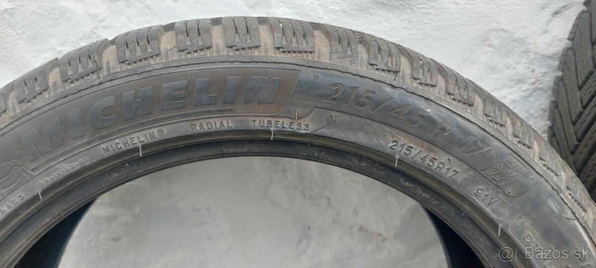 215/45/R17 Michelin Alpin 6 - 8