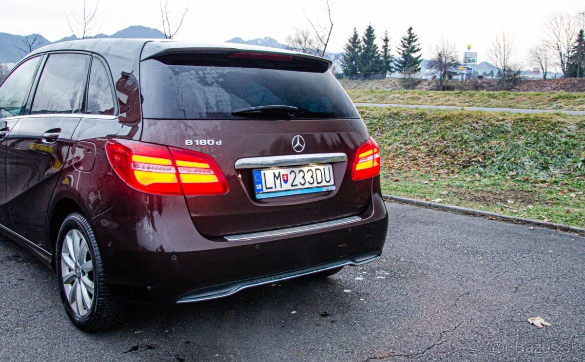 Mercedes-Benz B trieda 180 d - 8
