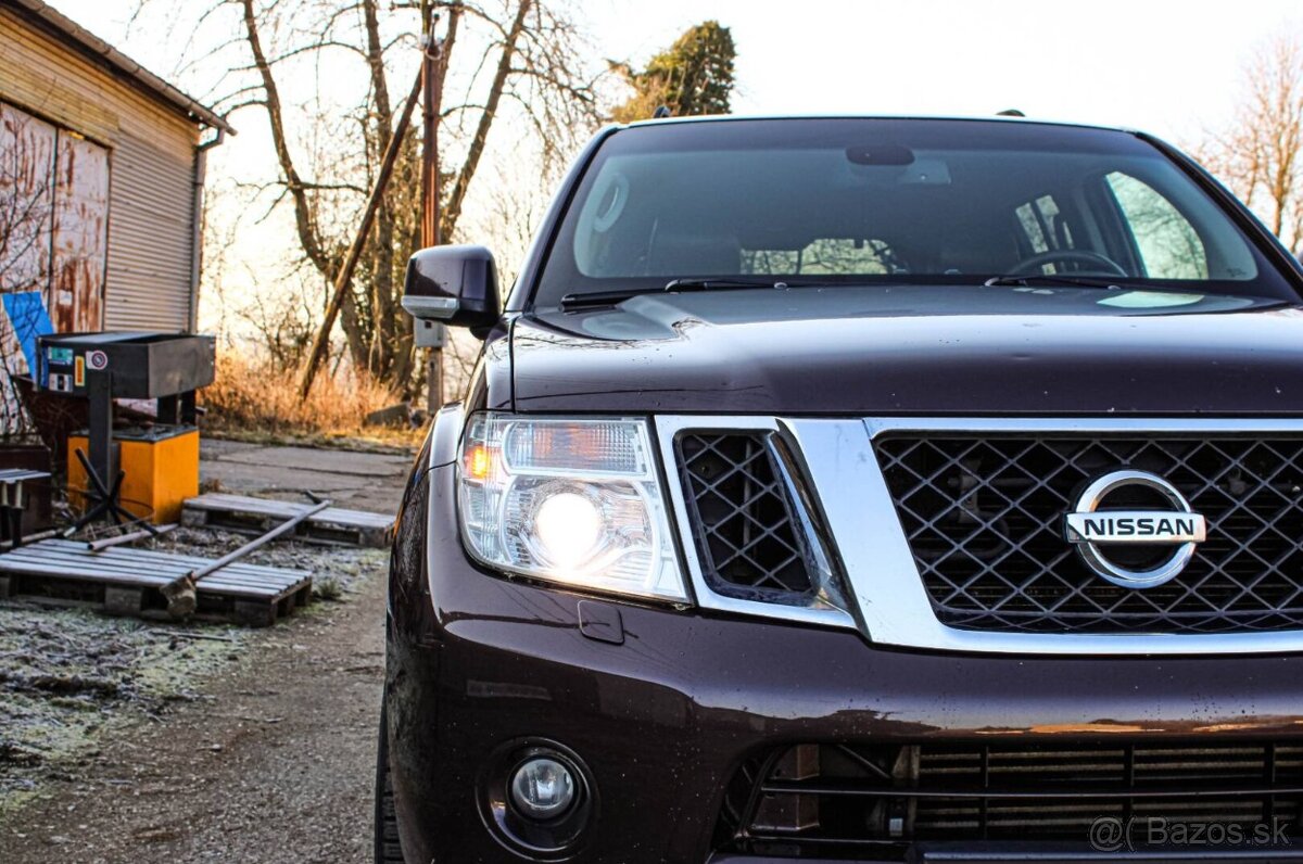 Nissan Pathfinder 3.0 V6 A/T 7MIEST - 8
