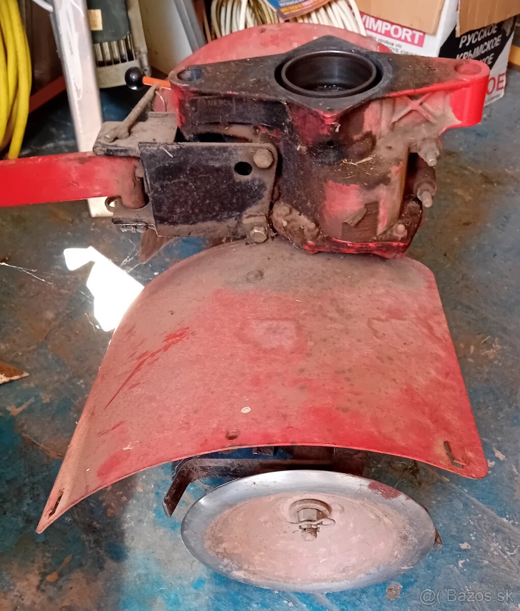 Bubnové kosačky a rotavátor - 8