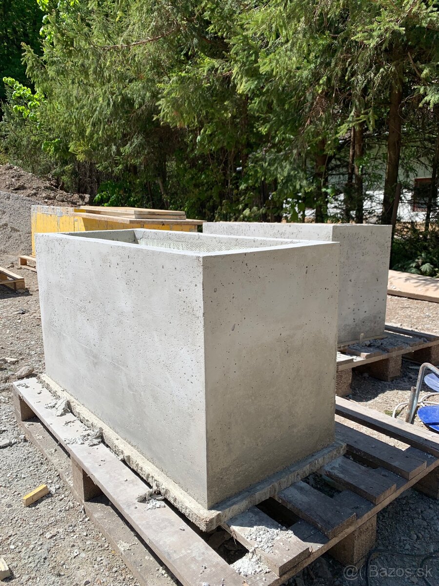 Betónový Kvetináč - 8