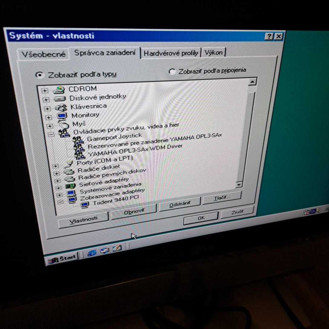 stary pocitac AMD 486dx4 100 - 8