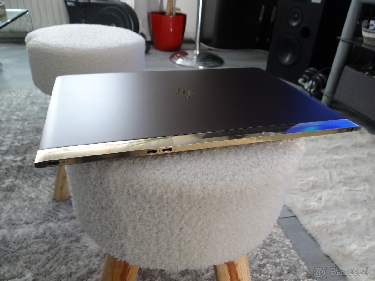 HP Spectre 13/ CoreI5/ 8GB RAM/ 256GB SSD/ Intel Graf - 8