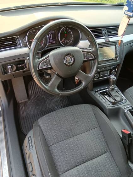 Superb Combi 2.0TDI 103kw DSG - 8