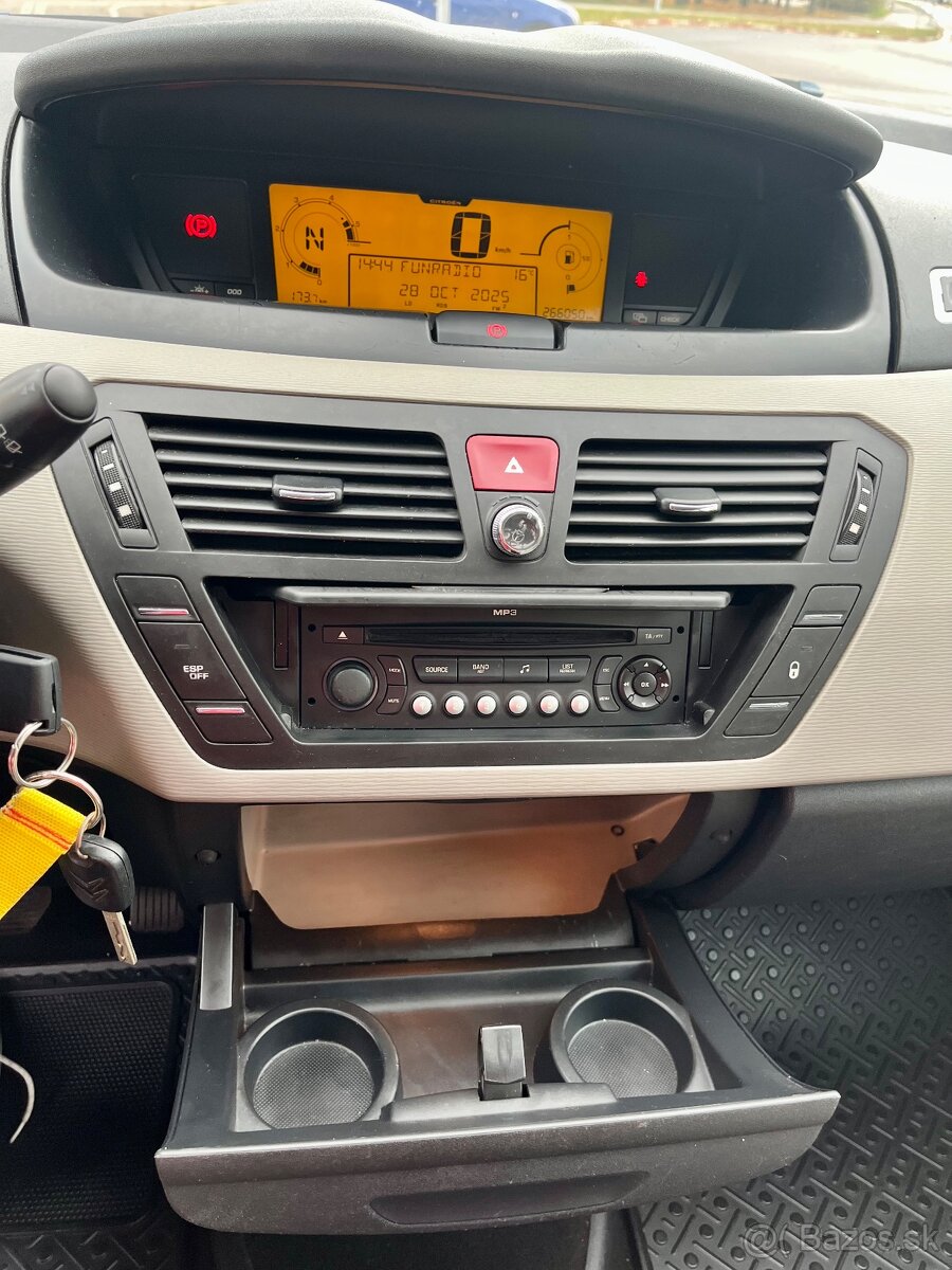 CITROËN GRAND PICASSO - 8