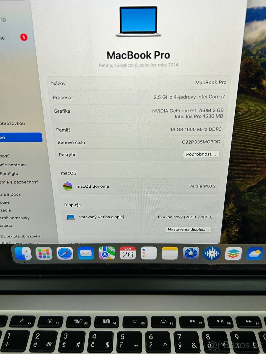 Apple MacBook Pro - 8