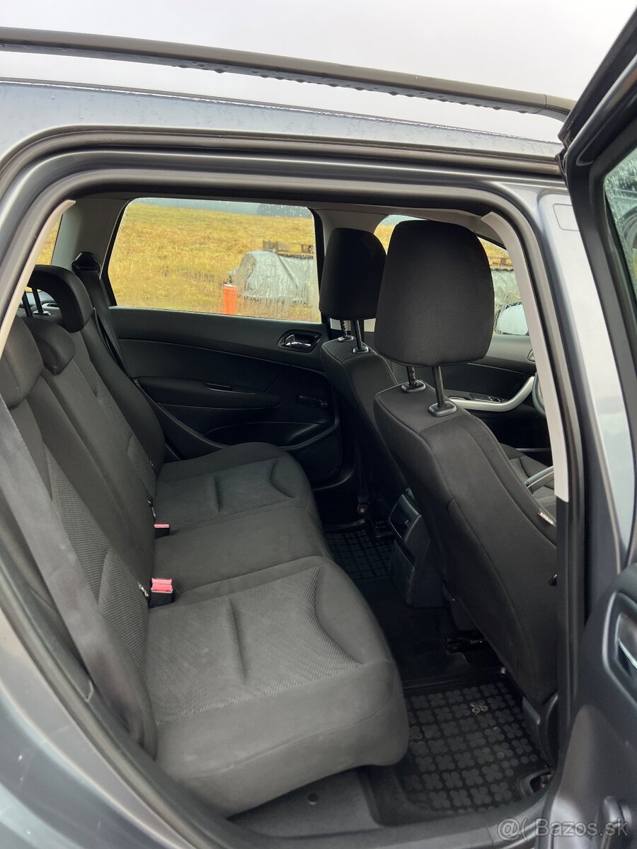 Predám Peugeot 308 SW 1.6 HDi - 8