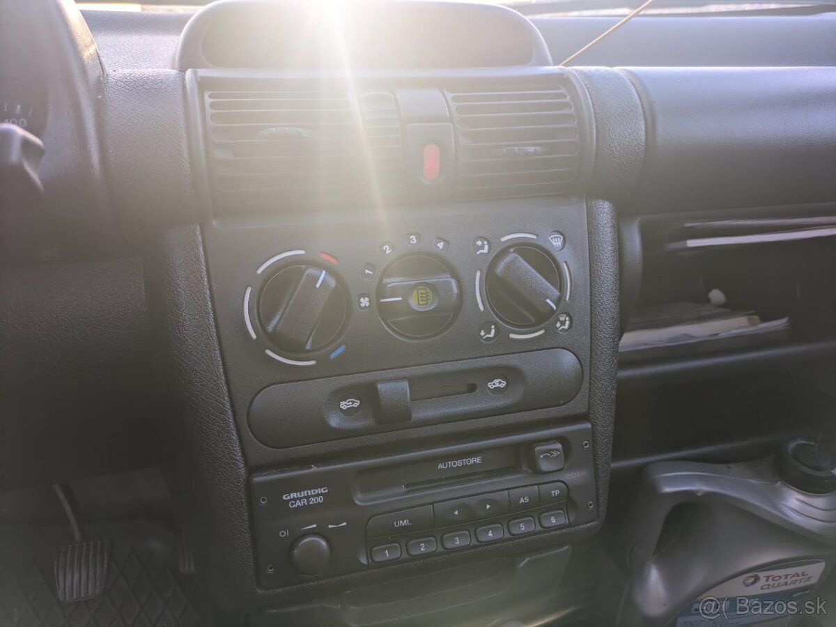 OPEL CORSA 1.0 ECO BENZÍN 1997 - 8