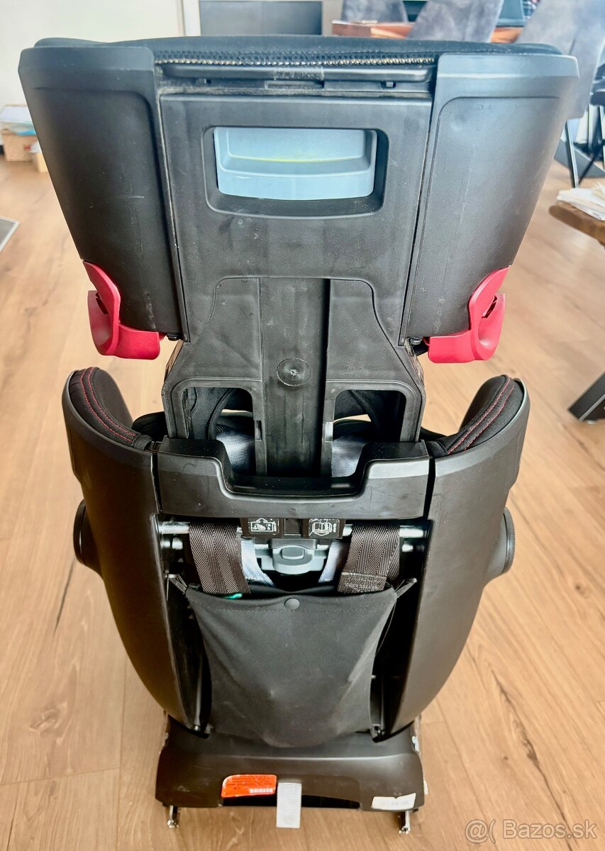 Britax Römer Advansafix IV R (Premium line) - 8