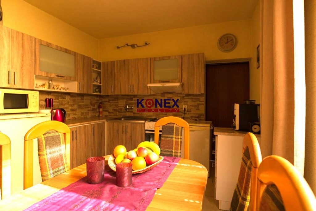 NA PREDAJ Nadštandardný rodinný dom v meste SEČOVCE - 8