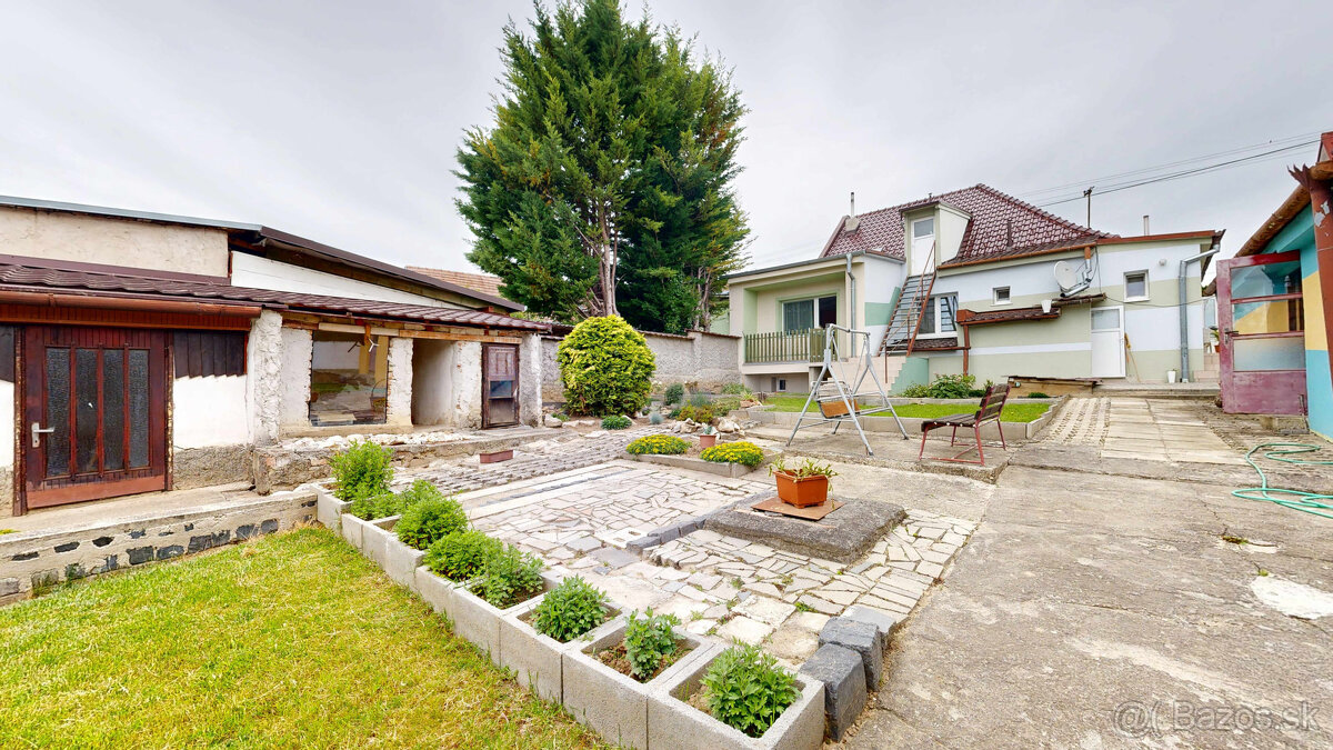 3-izbový rodinný dom s veľkým pozemkom 1454 m² - 8