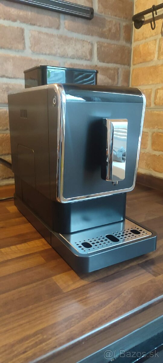 automaticky kavovar s mlynčekom na kávu - 8