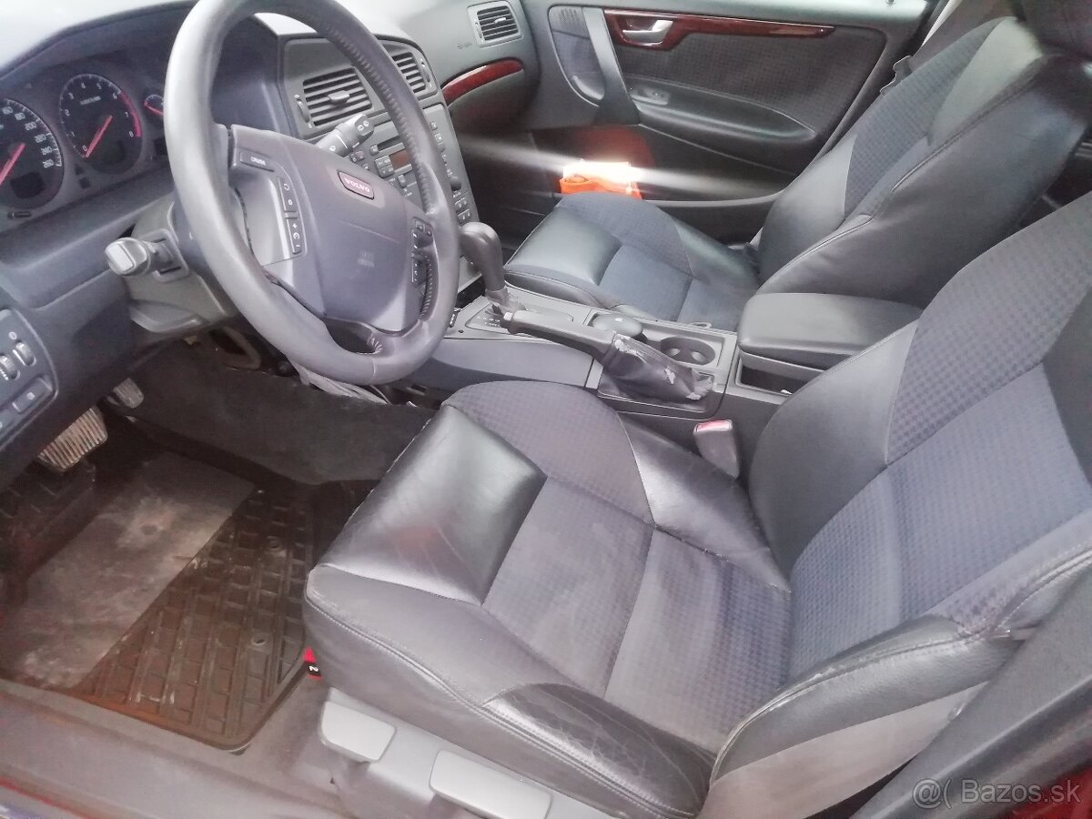 Volvo v70 2.4 147kw - 8