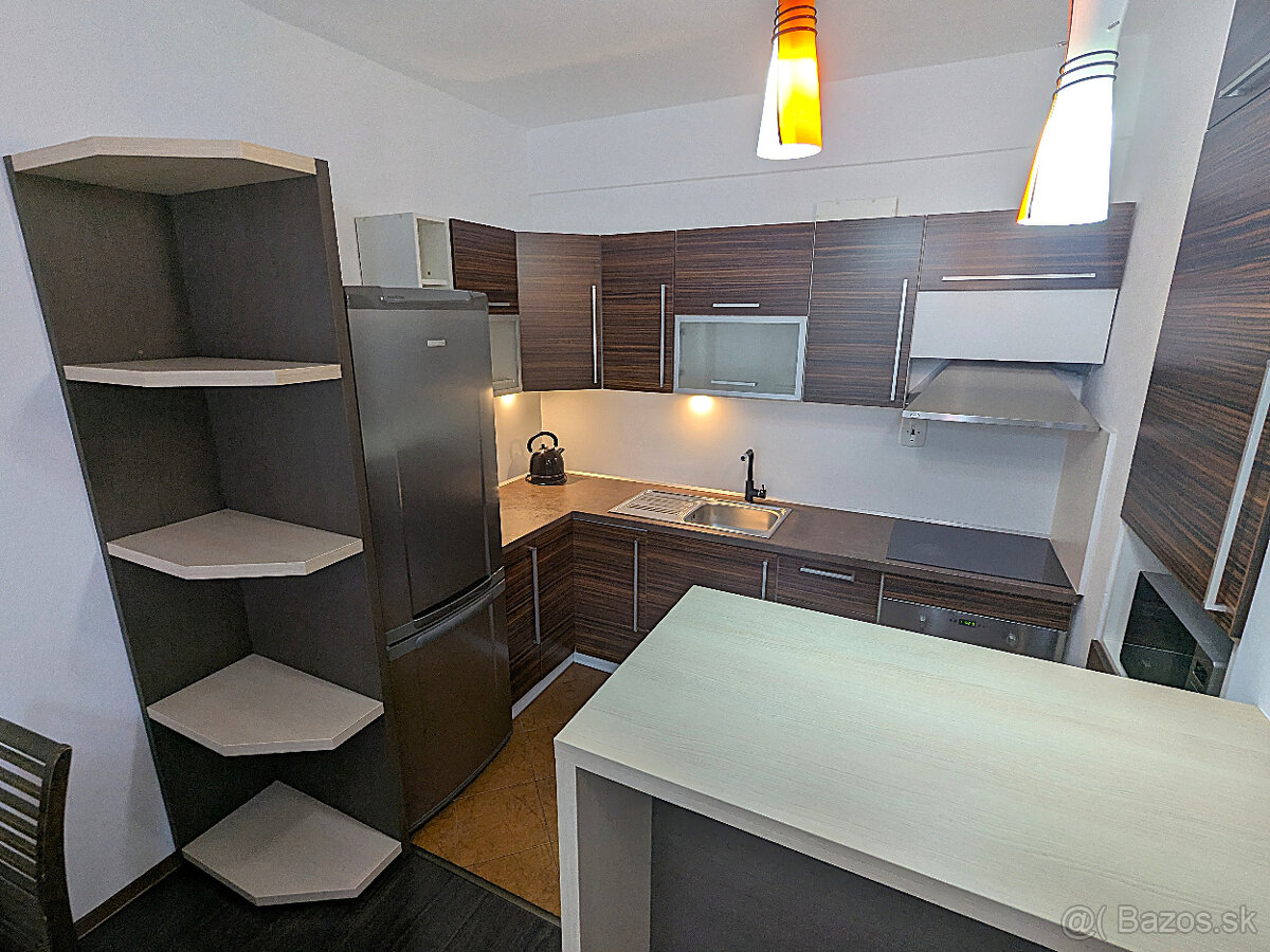 Atraktívny 2 izbový Krosnianska Furča, rekonšt., zariadený - 8