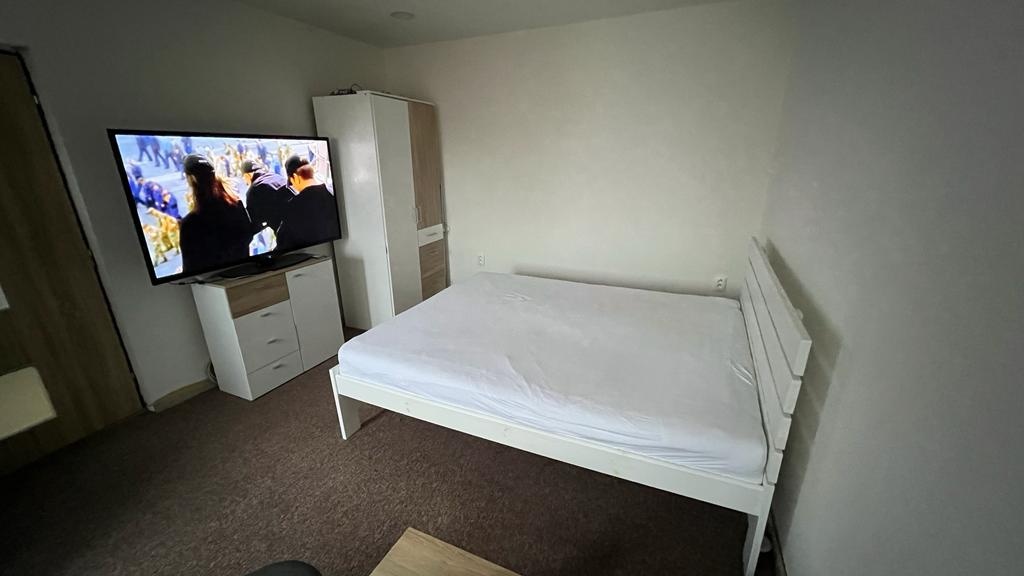 Ponúkam na prenájom 1 izbový byt Brezno - 8