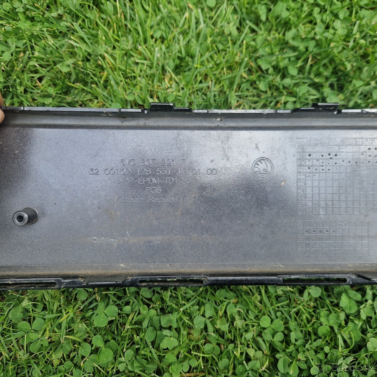 Prodám přední náraznik škoda Fabia 3 facelift - 8