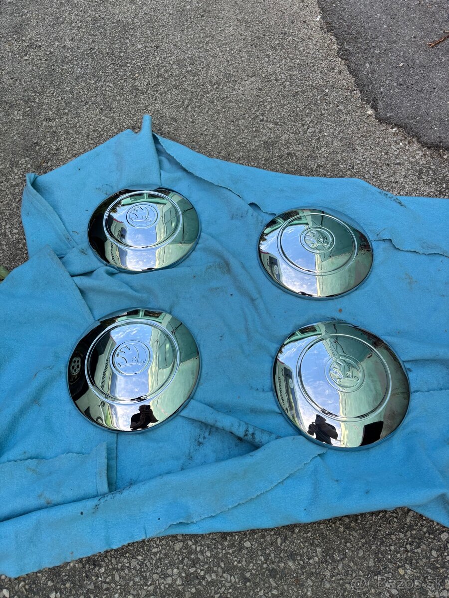 Puklice škoda octavia felicia - 8