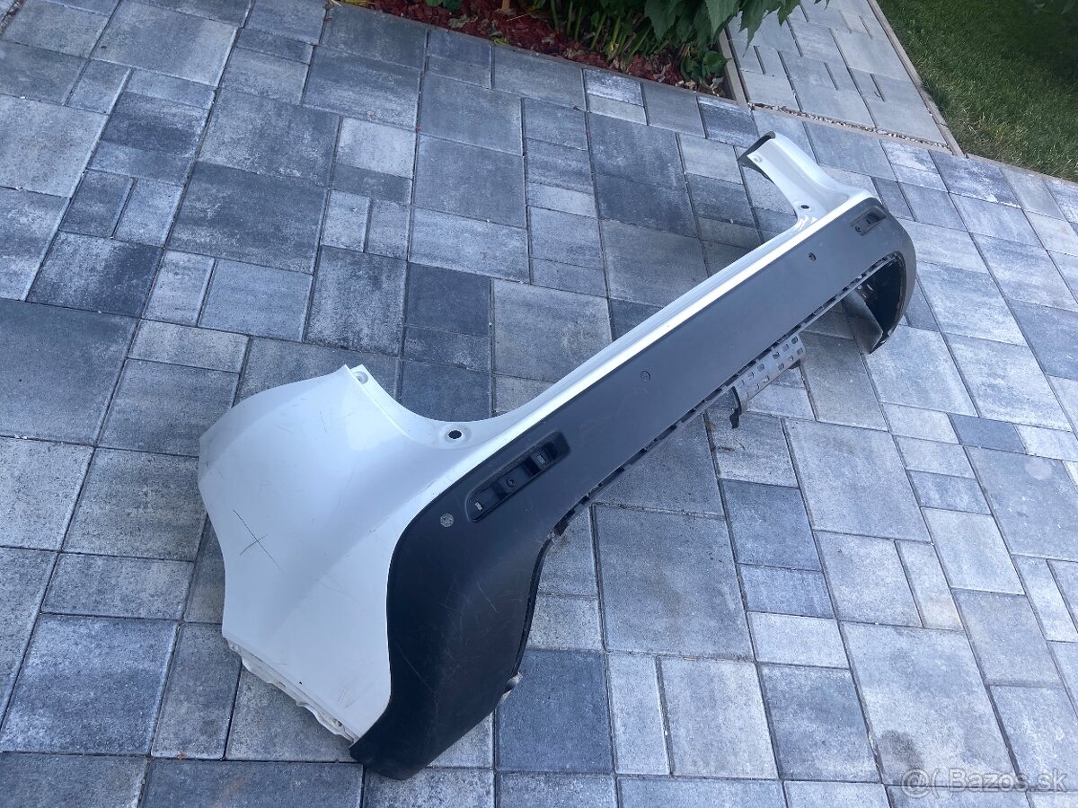 Suzuki Vitara 2019- - 8