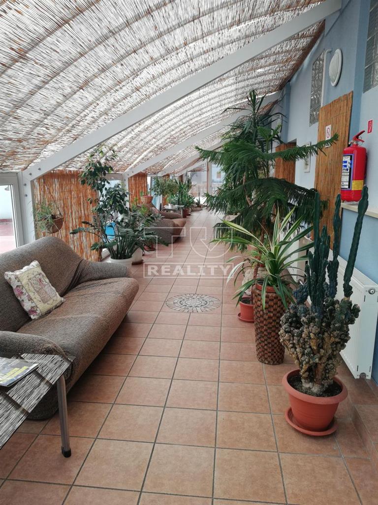 POLYFUNKČNÁ BUDOVA V CENTRE TRENČÍNA - 8