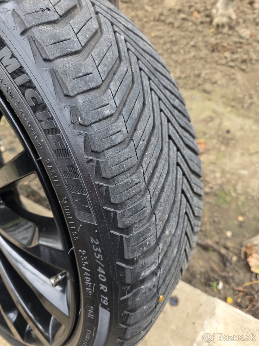 Celorocne pneumatiky michelin - 8