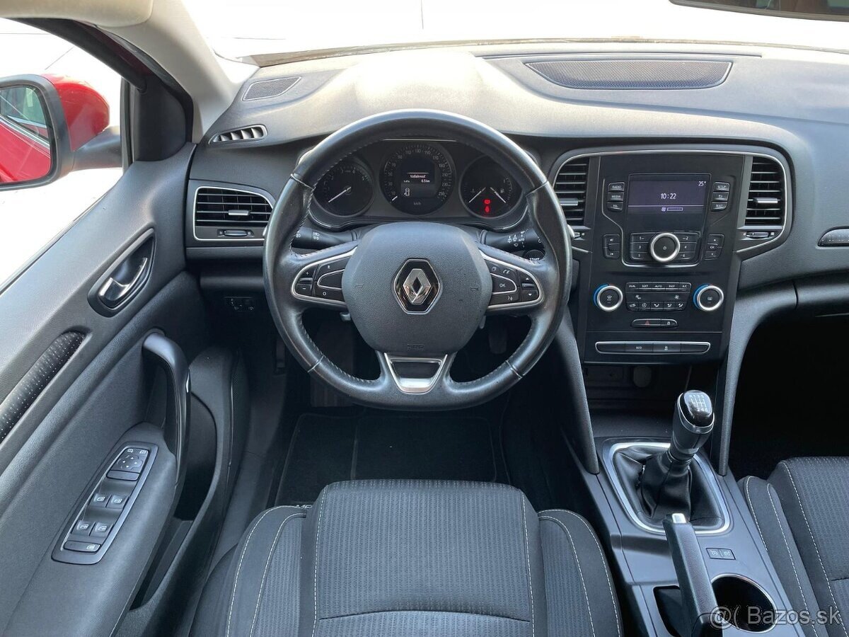 Renault Megane 1.2i 74 kW kúp. v SR / 70 000 km - 8