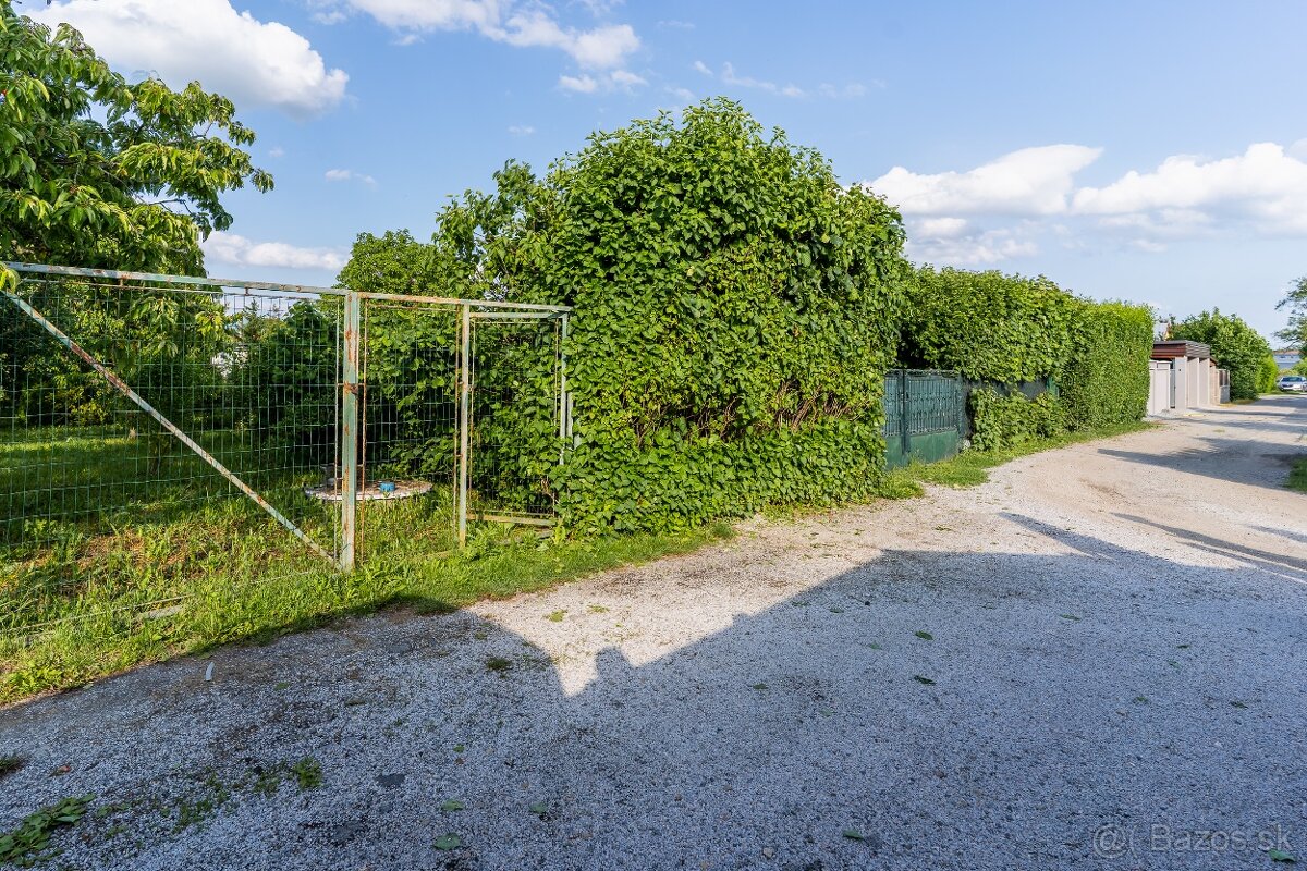 PREDAJ - Slnečná záhrada 399 m2, Seňa - Ke okolie - 8