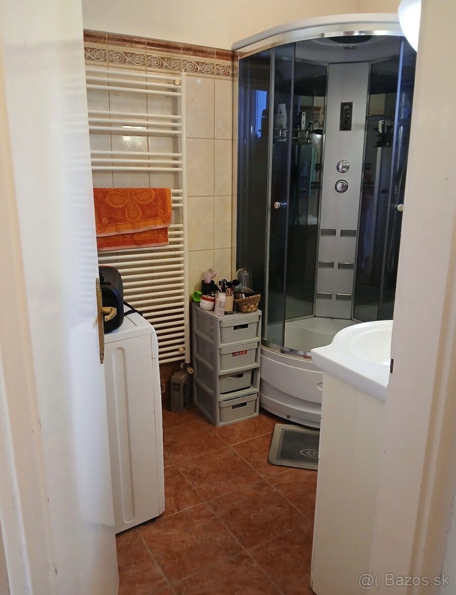 Predaj 6 izboveho domu v Rajke - 8