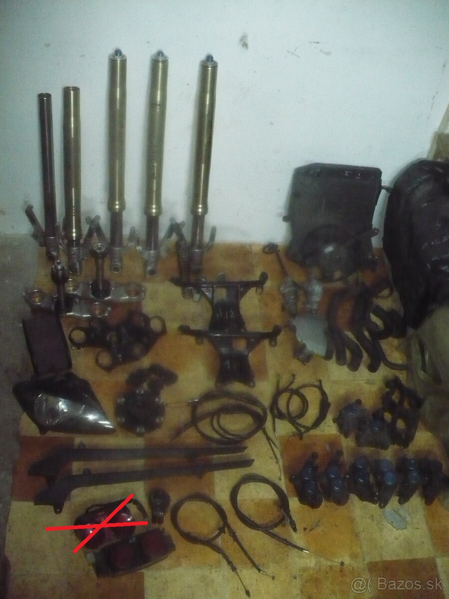 Yamaha YZF R1 rv. 99 a 01-díly ze tří moto - 8