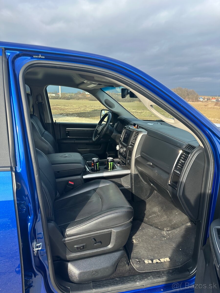 Dodge RAM 5,7 hemi 4x4 - 8