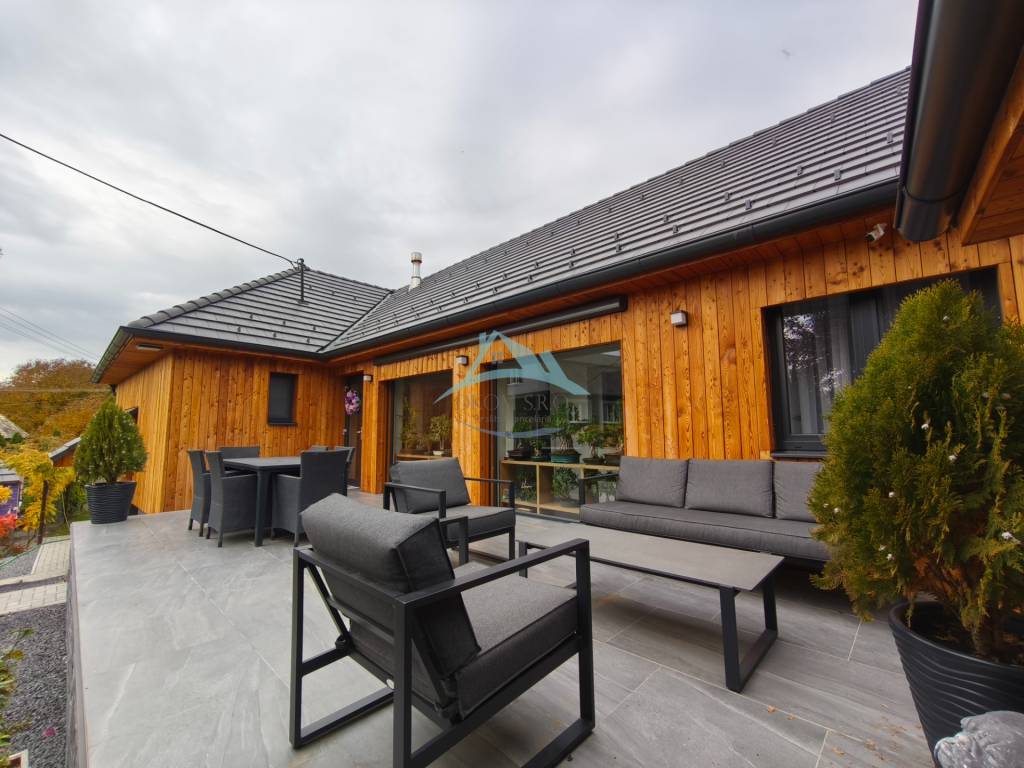 Rodinný dom v obci Olováry v okrese Veľký Krtíš. - 8