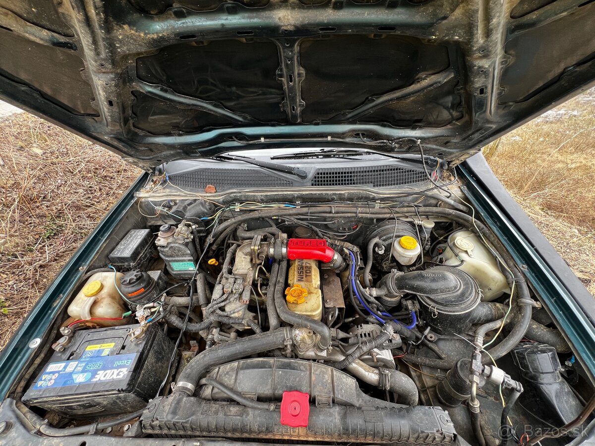 Nissan terrano 2 2.7td - 8