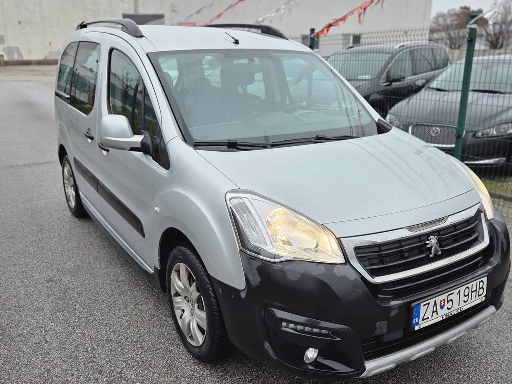 Peugeot Partner Tepee 1.6 BlueHDi S&S Outdoor - 8