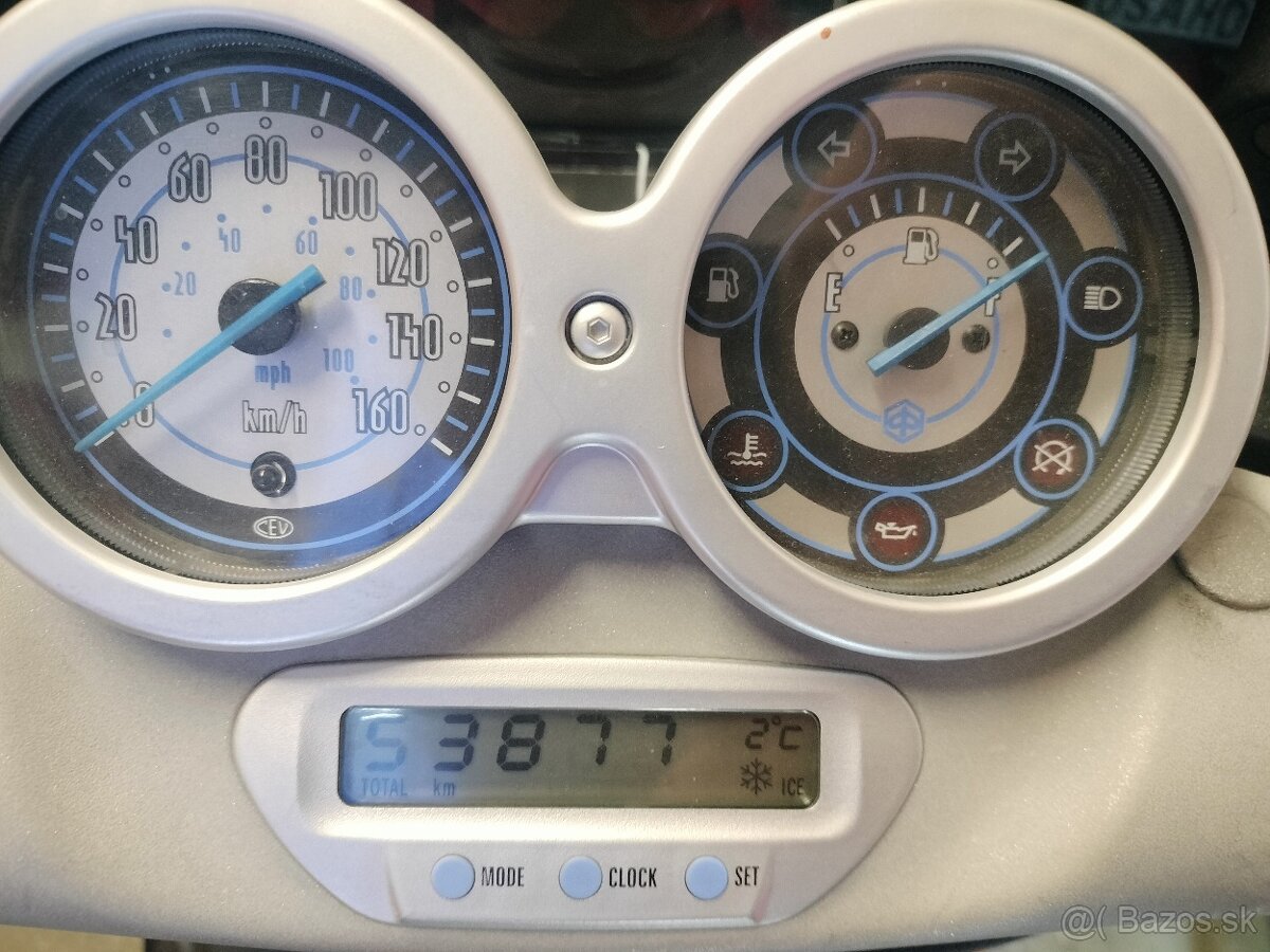 Piaggio Beverly 200 - 8