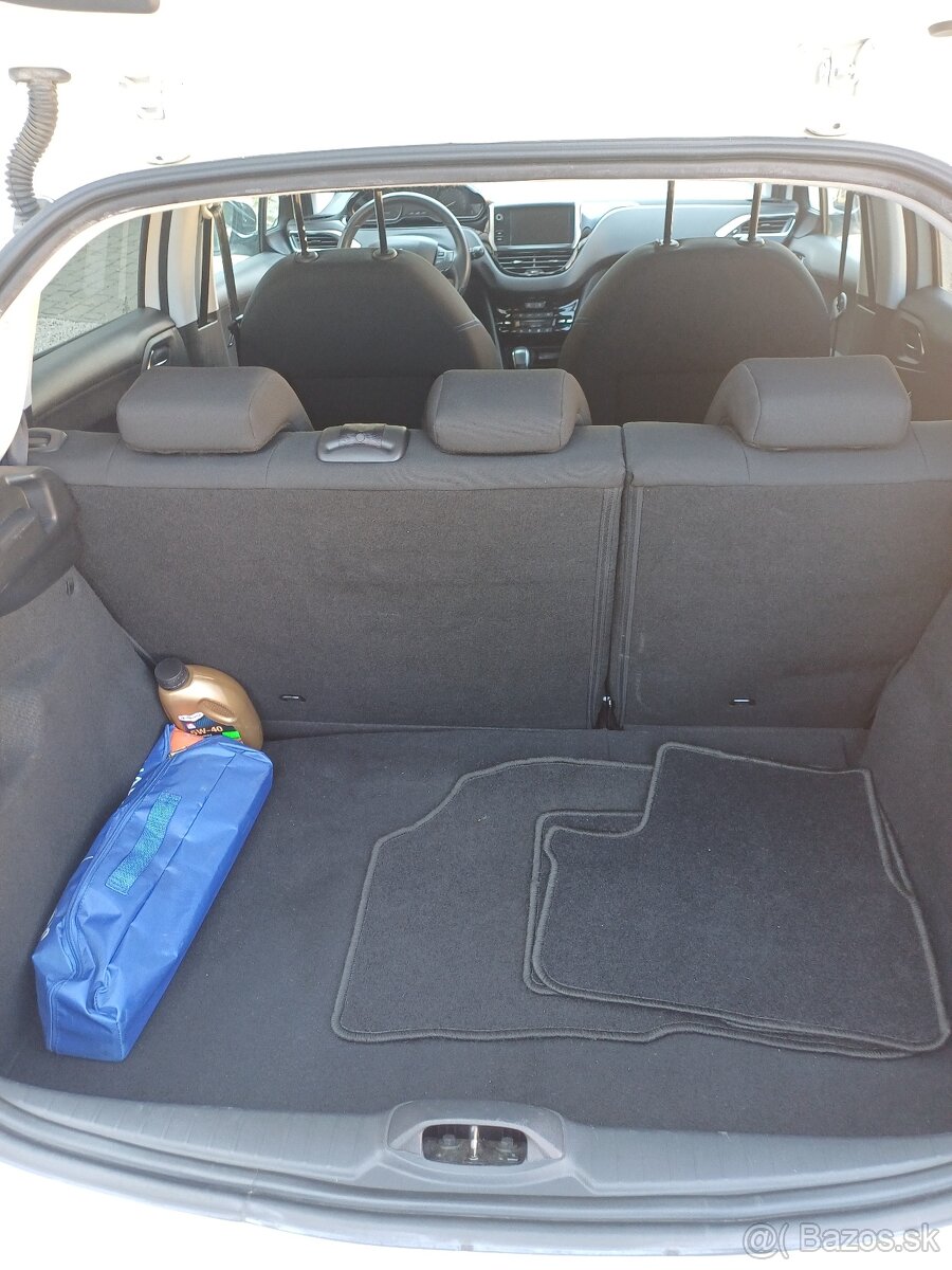 Peugeot 208 vo vybave Style - 8