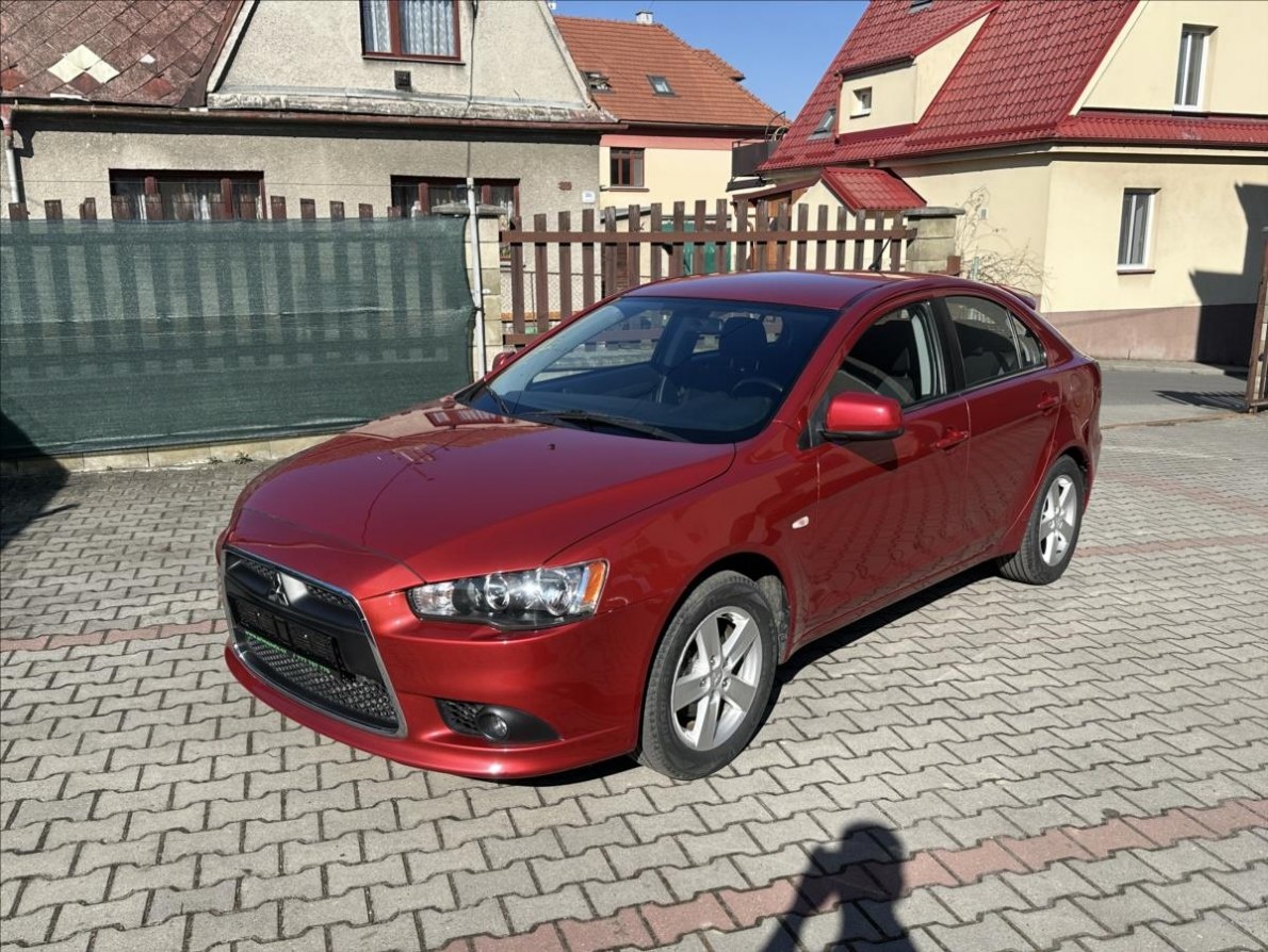 Prodám Mitsubishi Lancer 1.8 105kW 2009 119755km - 8