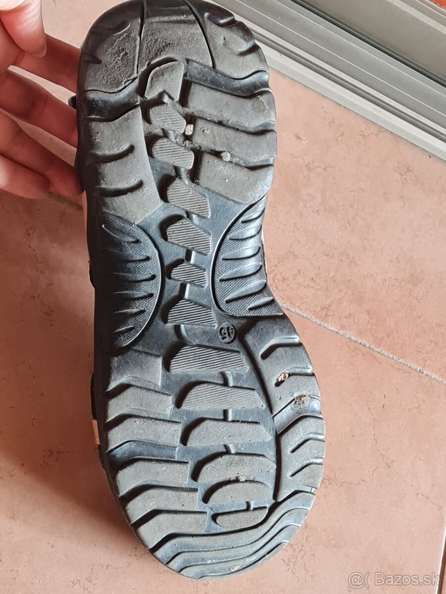 Pánske sandále a šlapky - veľkosť 45 - 8