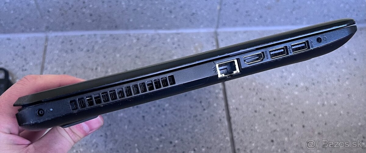 HP notebook / AMD A6 / 4GB RAM / 128GB SSD / Full HD - 8